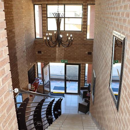 Meet Mekaar Resorts - Nquthu Hotel Esterno foto