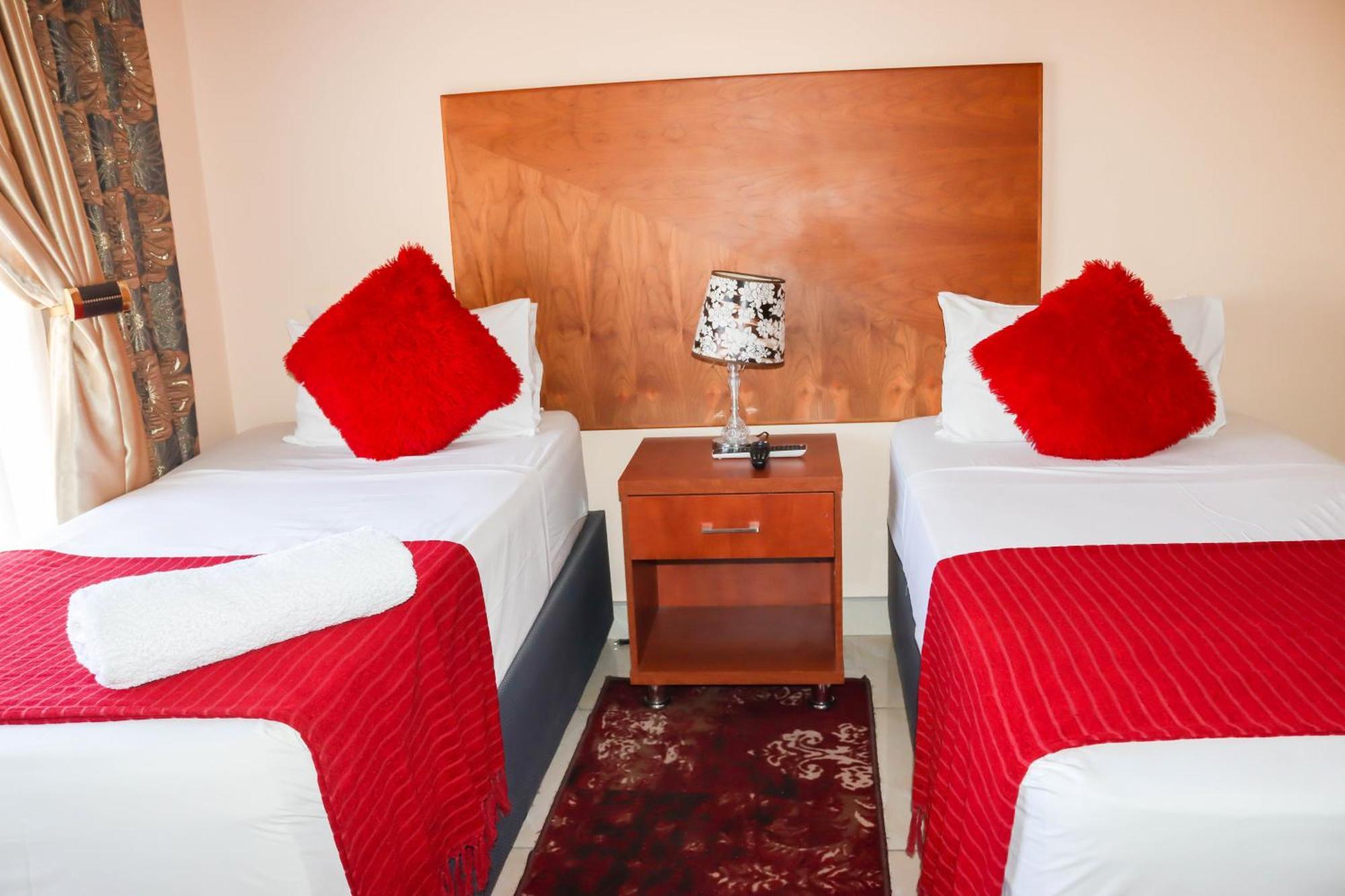 Meet Mekaar Resorts - Nquthu Hotel Esterno foto
